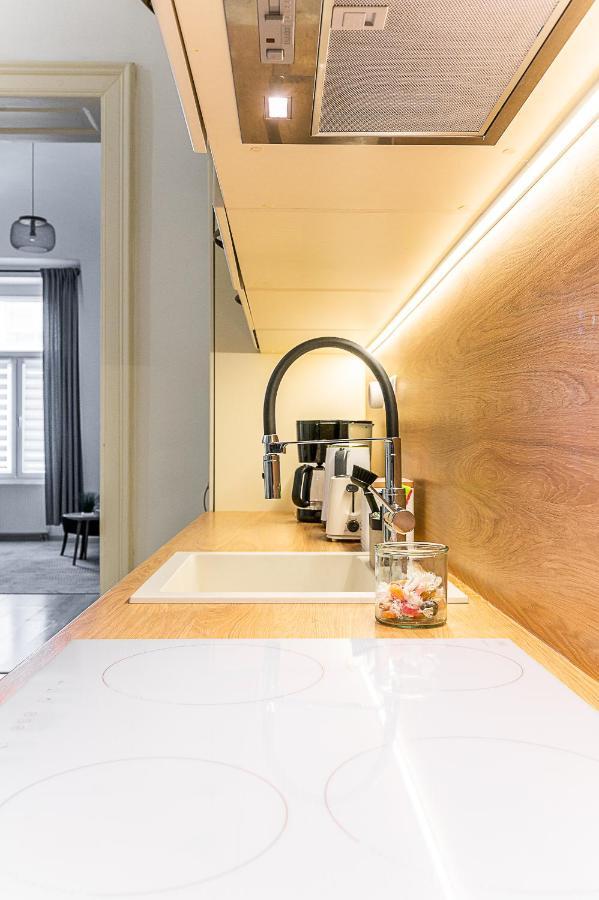 Center Apartment Mlynska Kosice With Private Parking Exterior foto